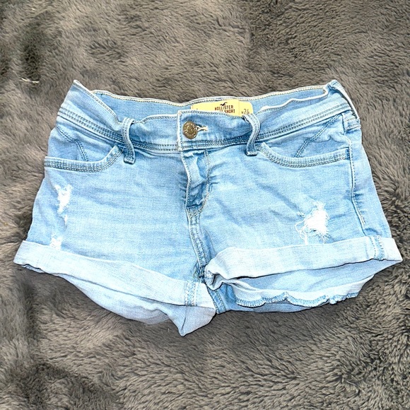 Hollister Shorts - Picture 1 of 1